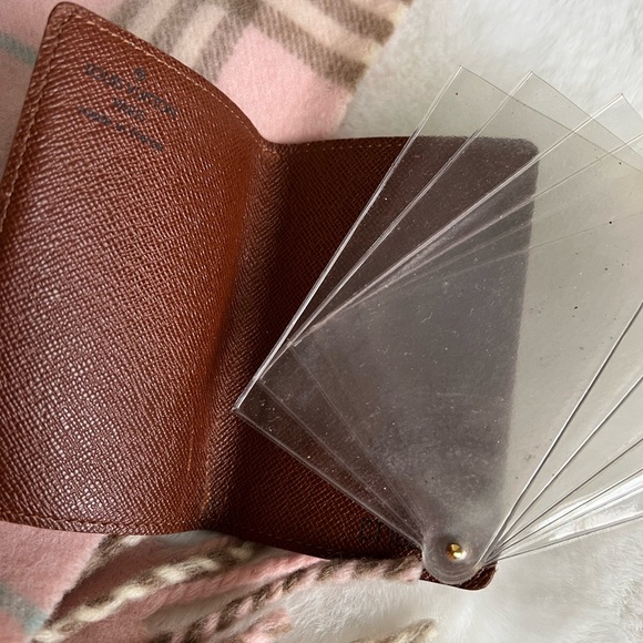 π«SOLDπ«Authentic Louis Vuitton Card Case Organizer - Picture 2 of 9
